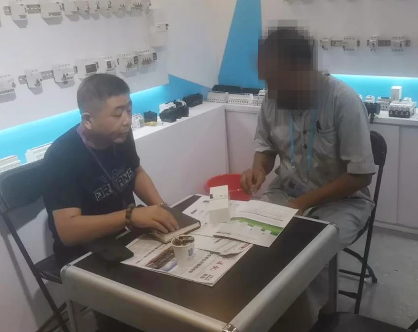 پاسخ: 136 'نمایشگاه کانتون با موفقیت برگزار شد
